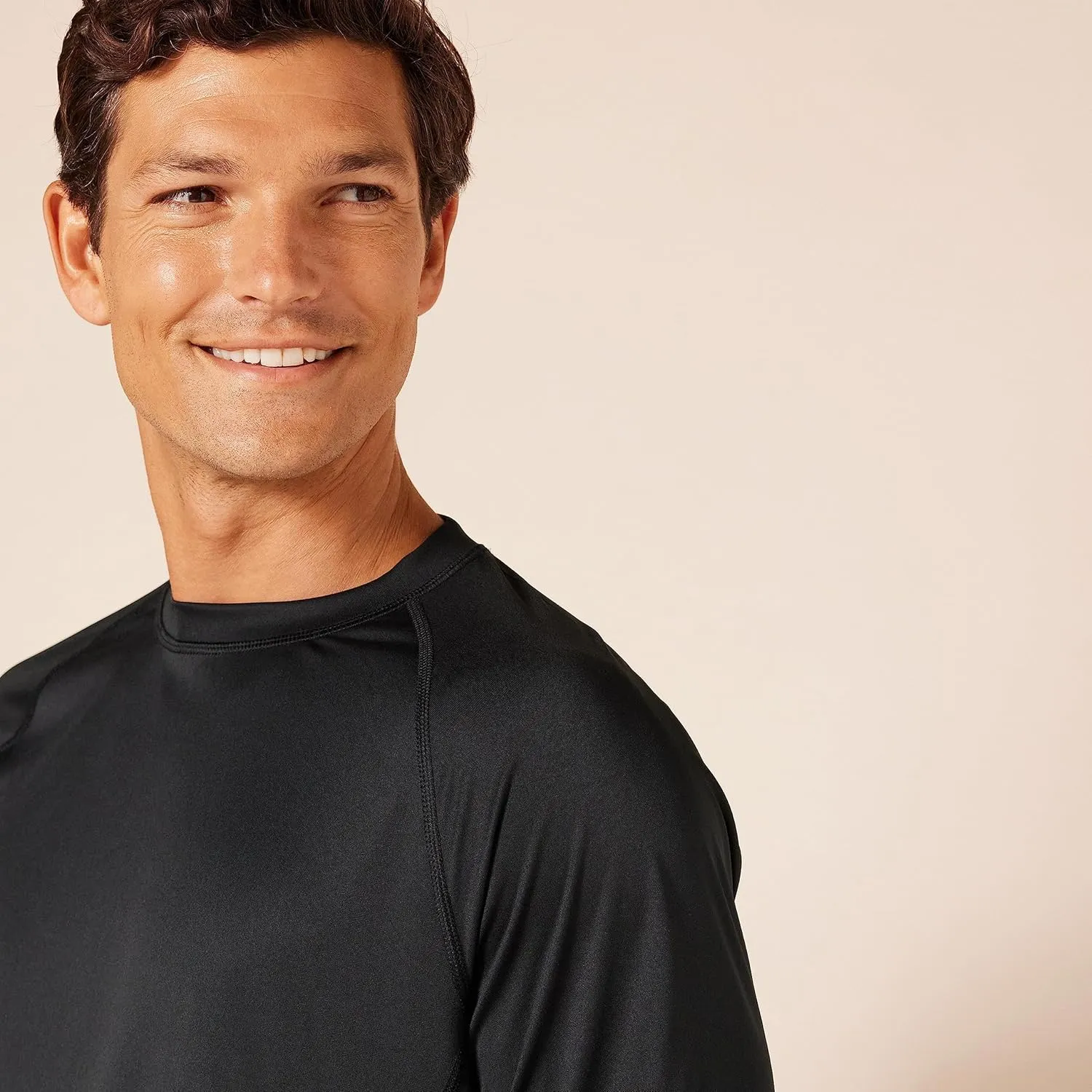 Amazon Essentials Men's Slim-Fit Short-Sleeve Quick-Dry UPF 50 Swim Tee