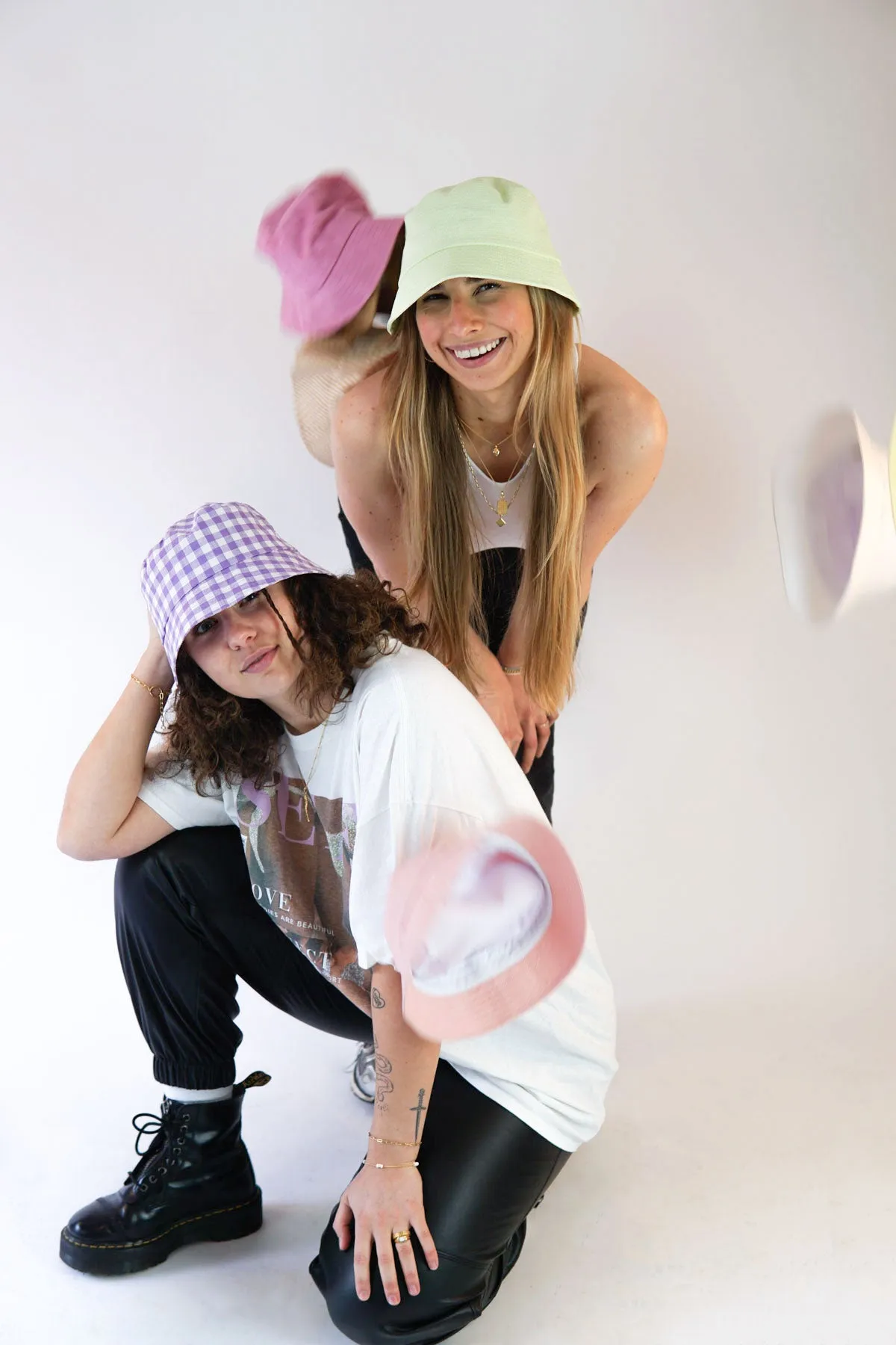 Check mate lilac bucket hat