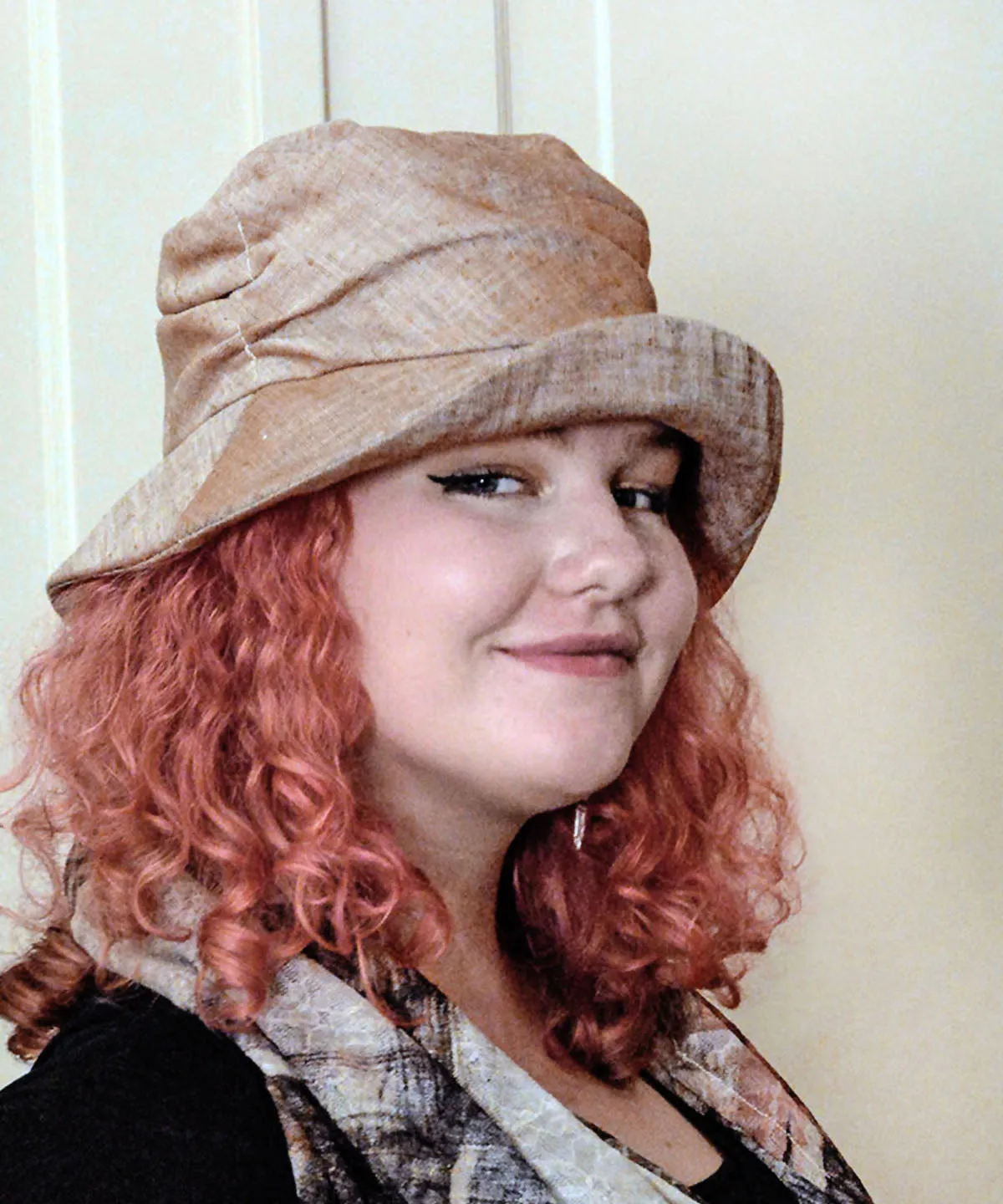 Krystyne Hat Style - Linen in Coral