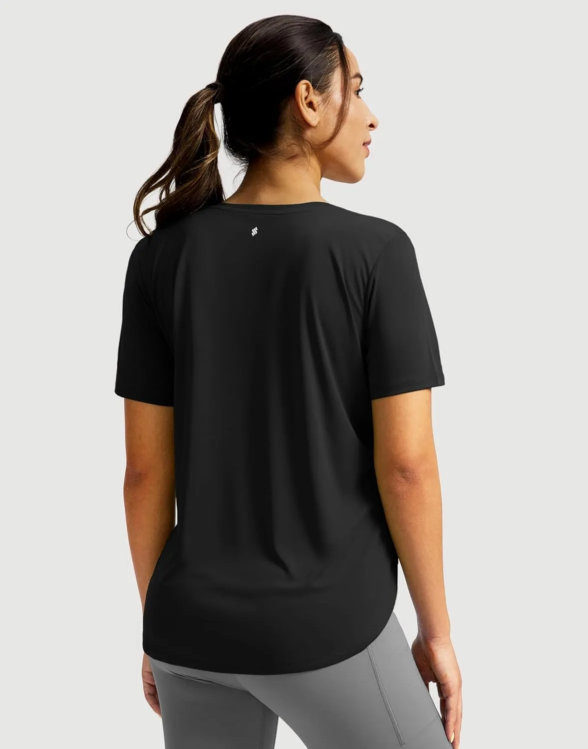 Soothfeel Women's Short Sleeve Workout Shirts UPF 50  Sun Protection Breathable Athletic Tee Tops Gym Running Yoga T-Shirts